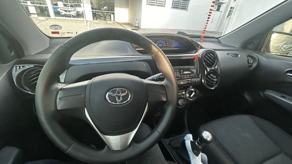 toyota etios 1.3 x 16v flex 4p manual 20183