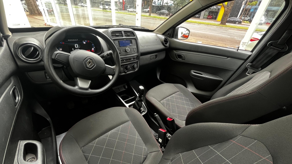 kwid zen 1.0 2024