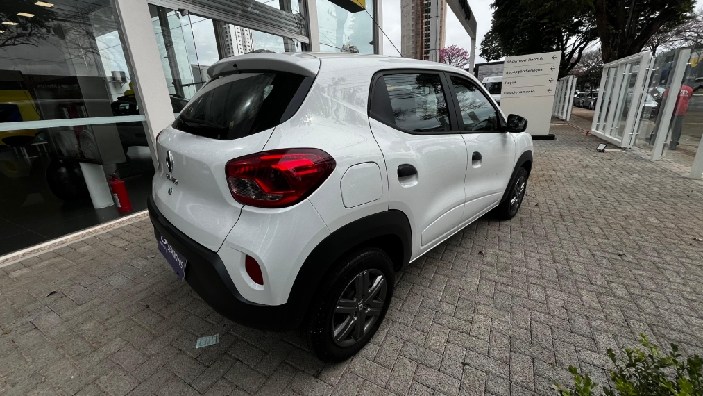 kwid zen 1.0 2024