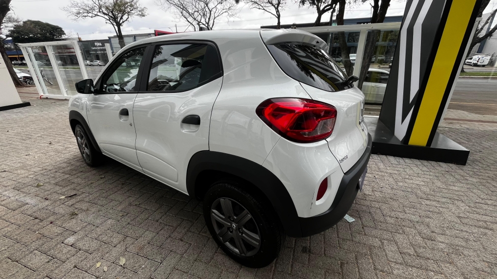 kwid zen 1.0 2024
