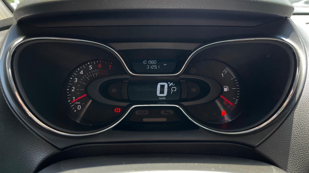 renault captur 1.6 16v sce flex intense x-tronic 4p automatico 2019