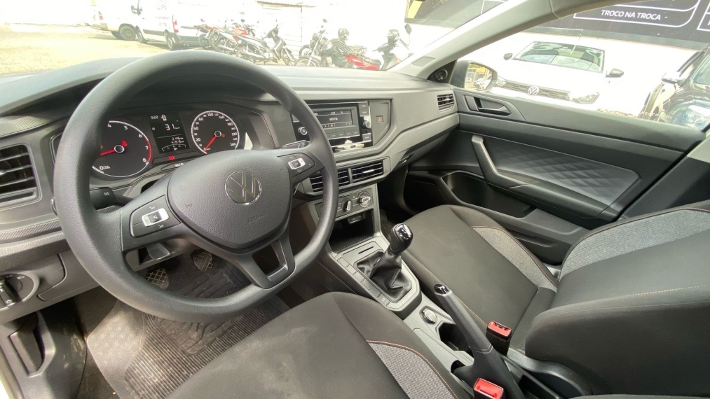 volkswagen polo 1.0 mpi track manual 2024