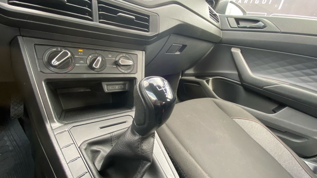 volkswagen polo 1.0 mpi track manual 2024