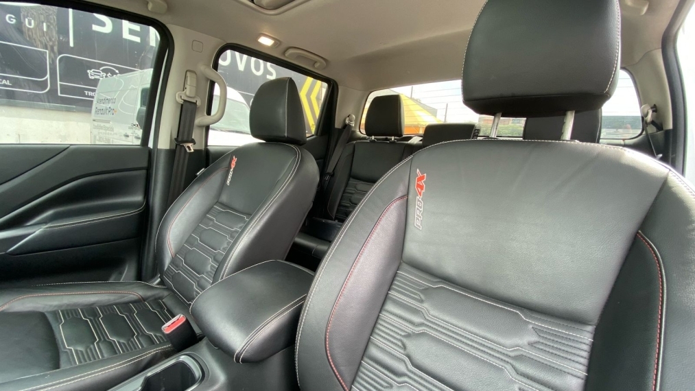 nissan frontier 2.3 16v turbo diesel pro4x cd 4x4 automatico 2023