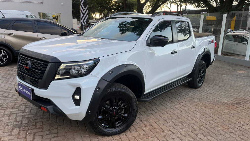 nissan frontier 2.3 16v turbo diesel pro4x cd 4x4 automatico 4p 2023