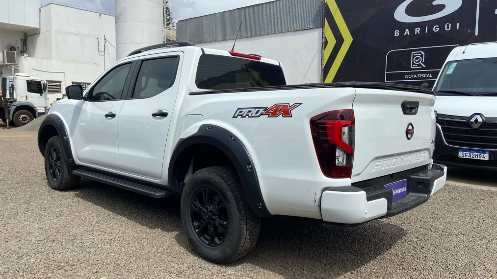 nissan frontier 2.3 16v turbo diesel pro4x cd 4x4 automatico 2023