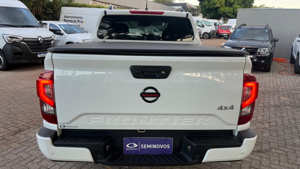 nissan frontier 2.3 16v turbo diesel pro4x cd 4x4 automatico 4p 2023
