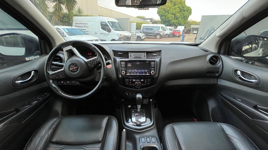 nissan frontier 2.3 16v turbo diesel pro4x cd 4x4 automatico 4p 2023