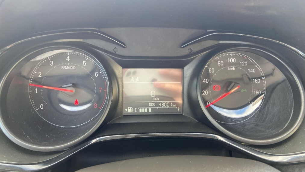 chevrolet onix 1.0 flex manual 2024