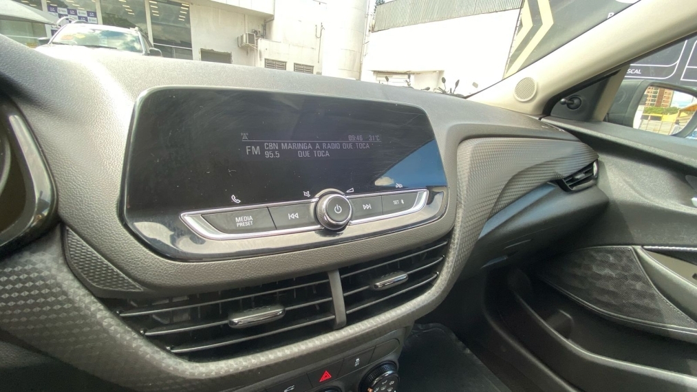 chevrolet onix 1.0 flex manual 2024