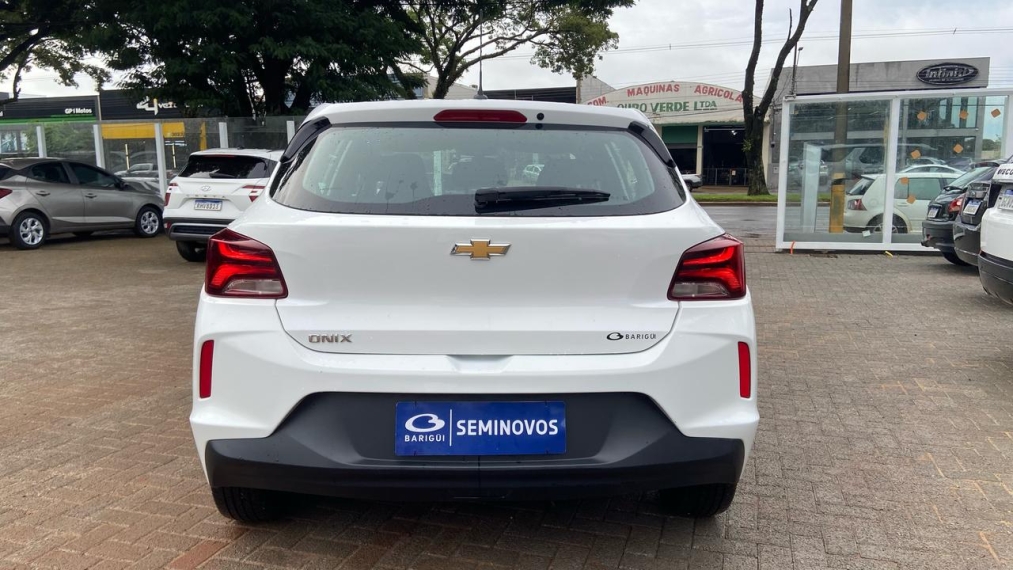 chevrolet onix 1.0 flex manual 2024