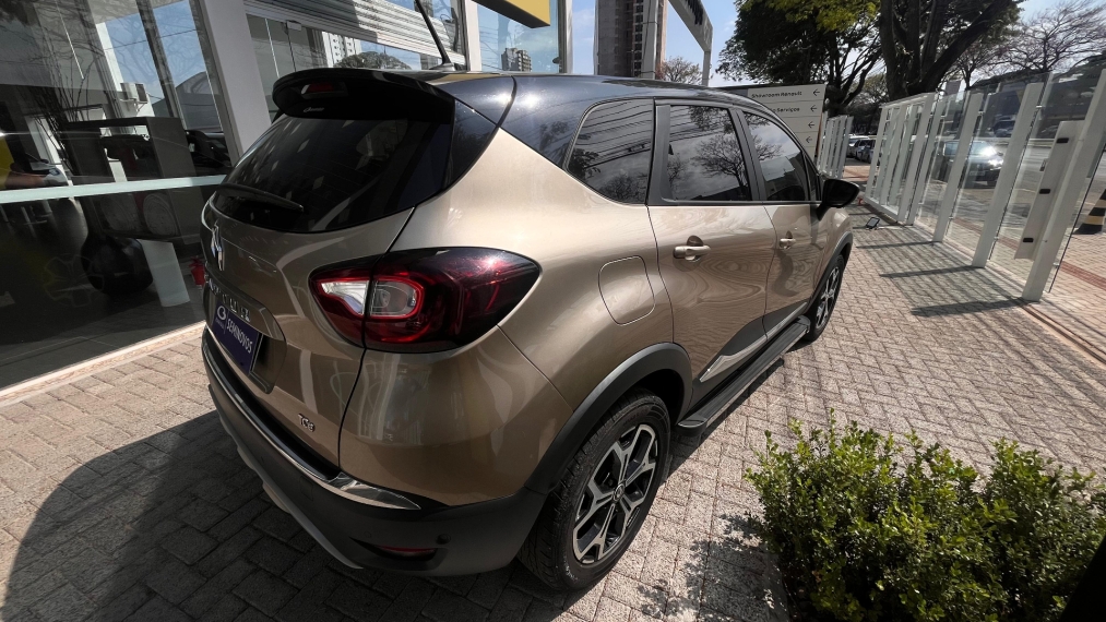 renault captur 1.3 tce flex iconic x-tronic 4p automatico 2022