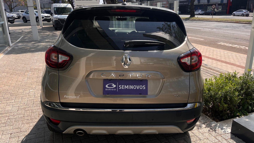 renault captur 1.3 tce flex iconic x-tronic 4p automatico 2022