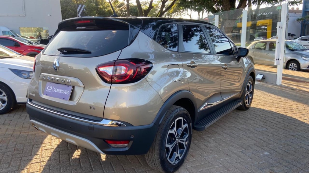 renault captur 1.3 tce flex iconic x-tronic 4p automatico 2022