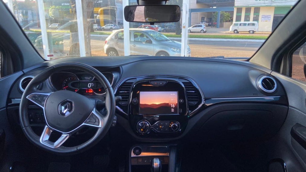 renault captur 1.3 tce flex iconic x-tronic 4p automatico 2022