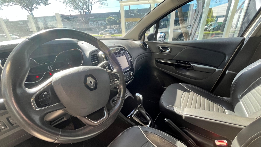 renault captur 1.6 16v sce flex intense x-tronic 2.0 4p automatico 2018