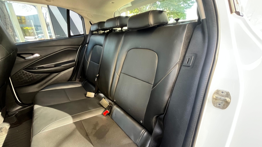 chevrolet onix 1.0 turbo flex premier automatico 4p 2024