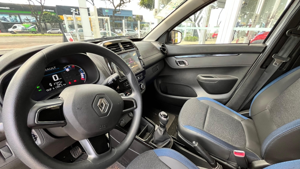 renault kwid 1.0 12v sce flex intense manual 4p 2025
