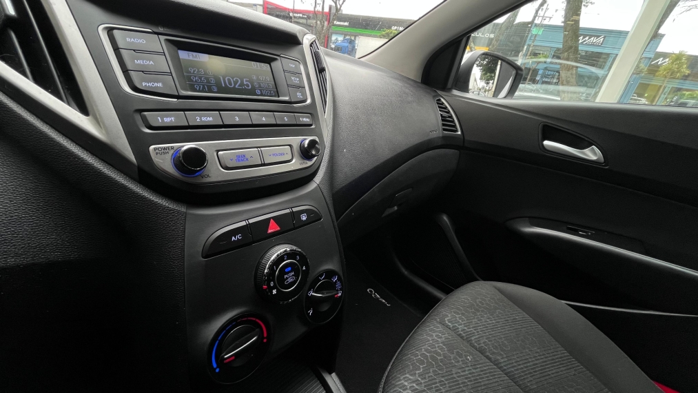 hyundai hb20x 1.6 16v style flex 4p automatico 2017