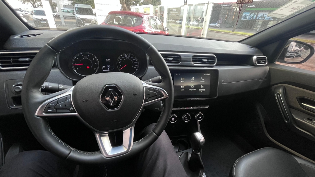 renault duster 1.3 tce flex iconic x-tronic 4p automatico 2023