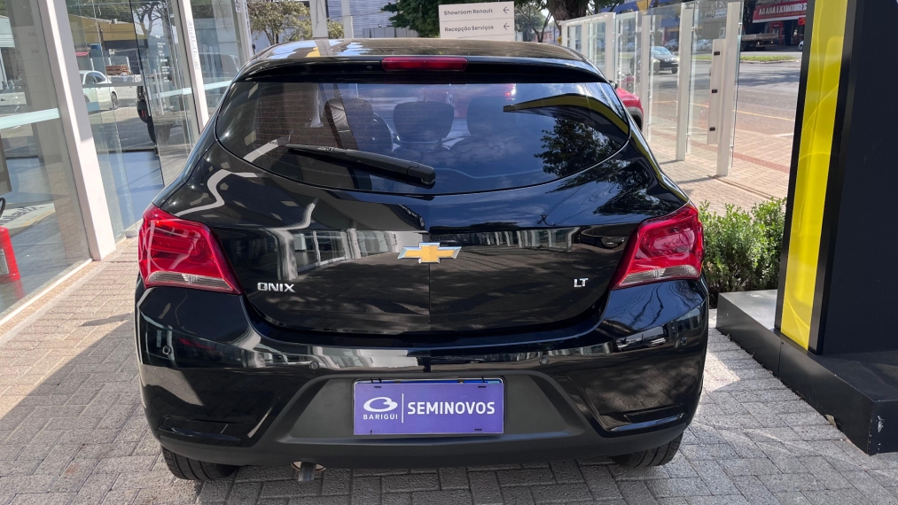 chevrolet onix 1.0 mpfi lt 8v flex 4p manual 2019