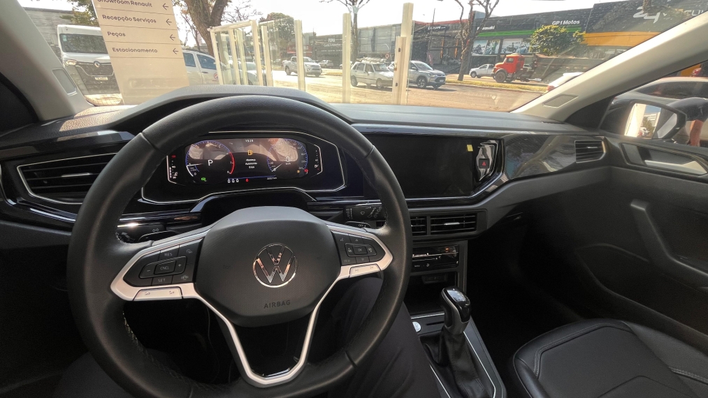volkswagen polo 1.0 170 tsi highline automatico flex 4p 2025