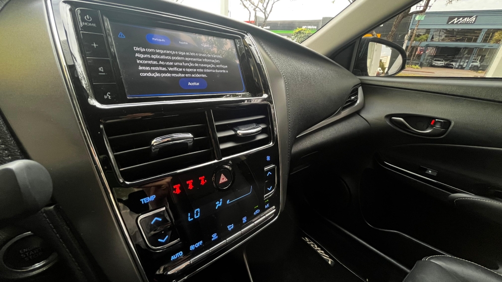 toyota yaris 1.5 16v flex sedan xls connect multidrive 4p automatico 2023