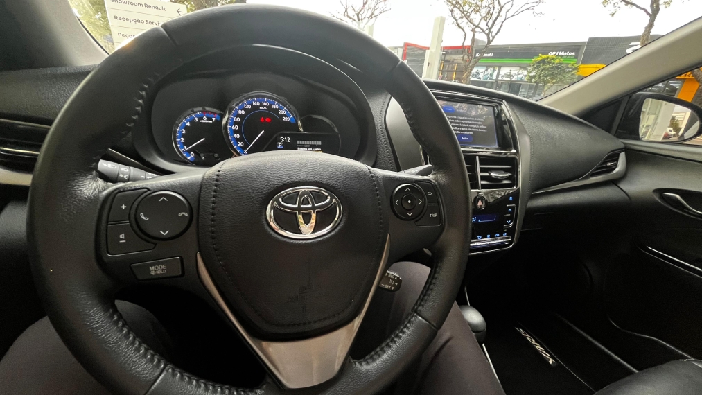 toyota yaris 1.5 16v flex sedan xls connect multidrive 4p automatico 2023