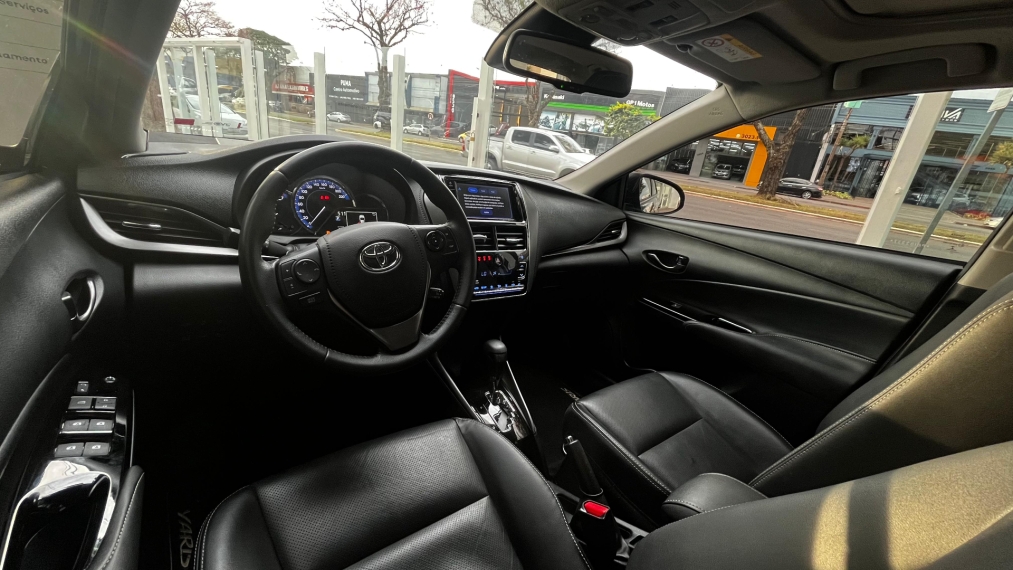 toyota yaris 1.5 16v flex sedan xls connect multidrive 4p automatico 2023