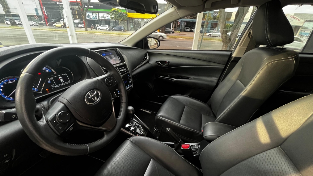 toyota yaris 1.5 16v flex sedan xls connect multidrive 4p automatico 2023