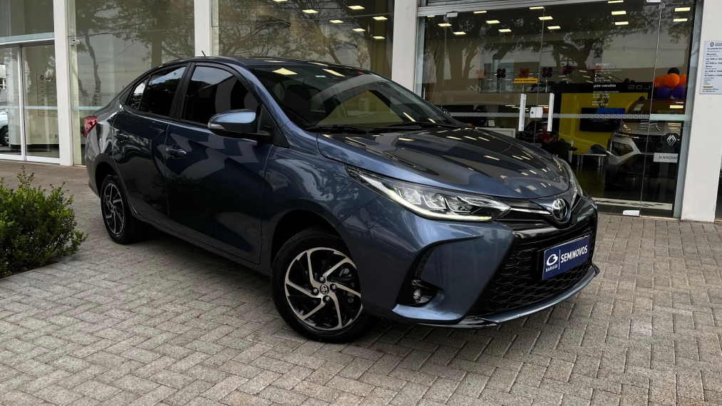 toyota yaris 1.5 16v flex sedan xls connect multidrive 4p automatico 2023