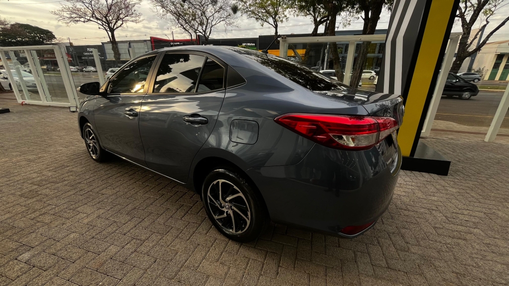 toyota yaris 1.5 16v flex sedan xls connect multidrive 4p automatico 2023