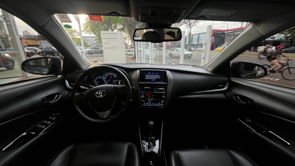 toyota yaris 1.5 16v flex sedan xls connect multidrive 4p automatico 2023