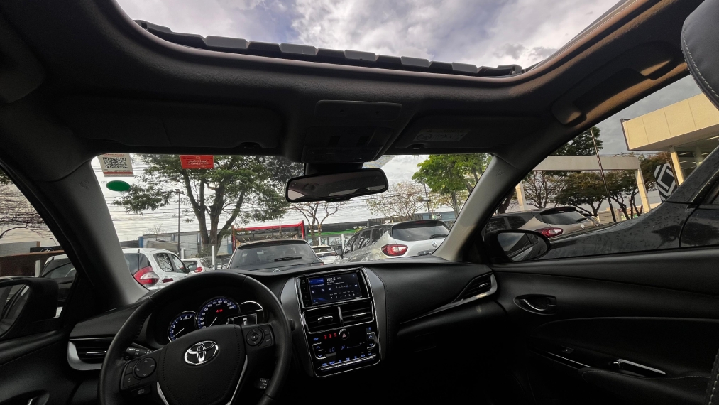 toyota yaris 1.5 16v flex sedan xls connect multidrive 4p automatico 2023