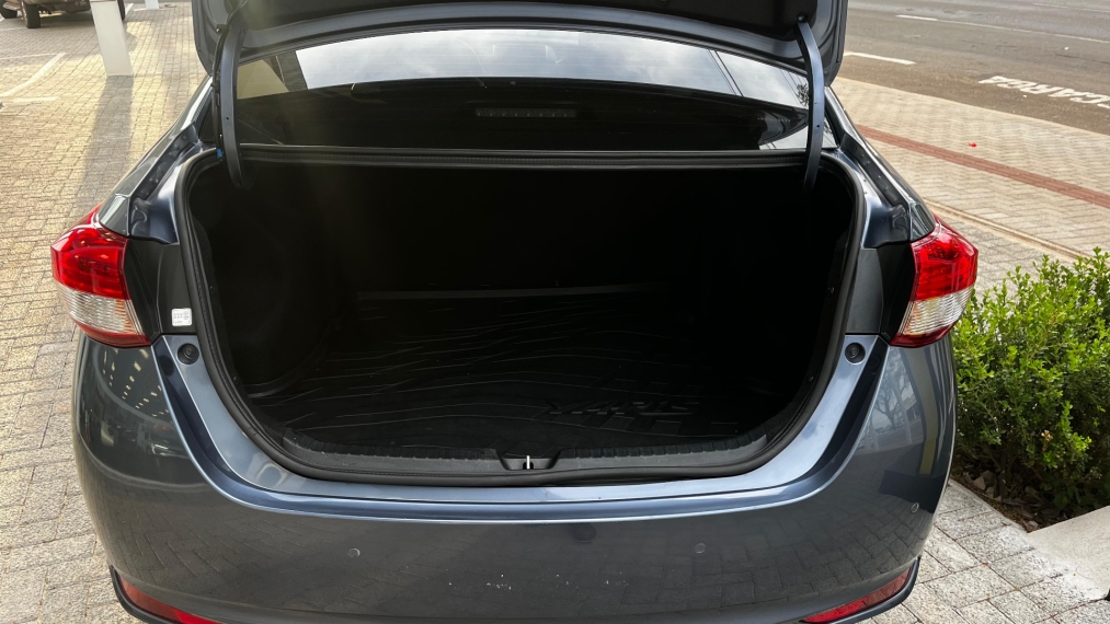 toyota yaris 1.5 16v flex sedan xls connect multidrive 4p automatico 2023