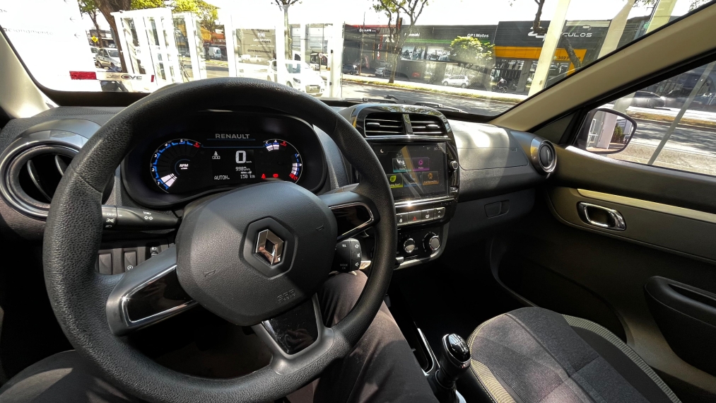 renault kwid 1.0 12v sce flex outsider manual 4p 2025