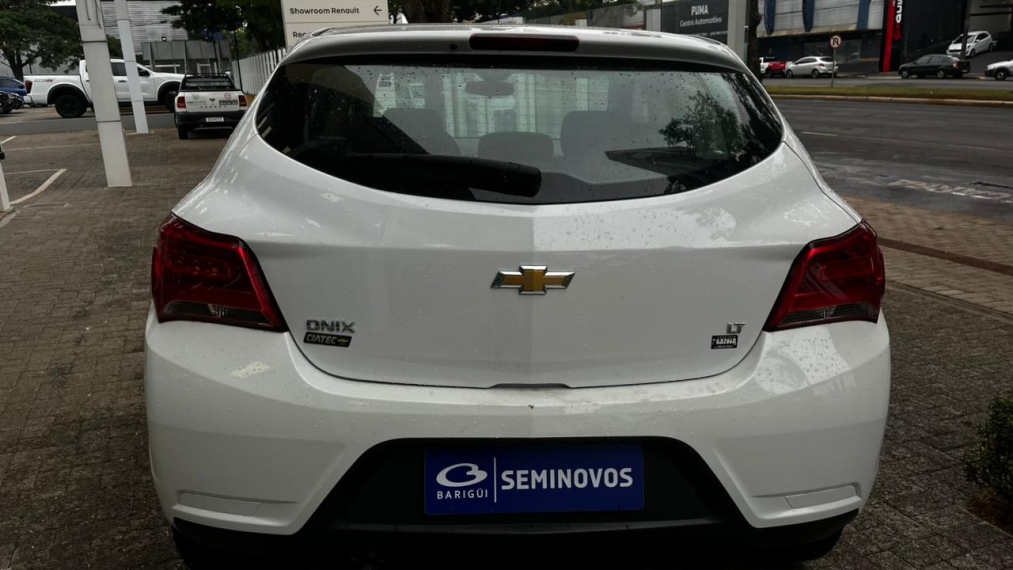 chevrolet onix 1.0 mpfi lt 8v flex 4p manual 2019