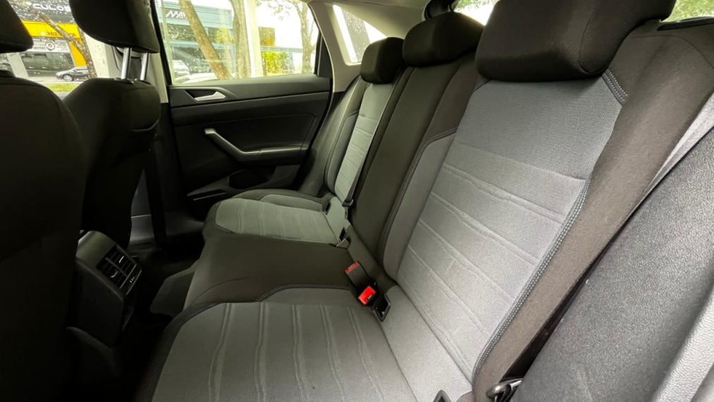 volkswagen nivus 1.0 200 tsi total flex comfortline automatico 4p 2024