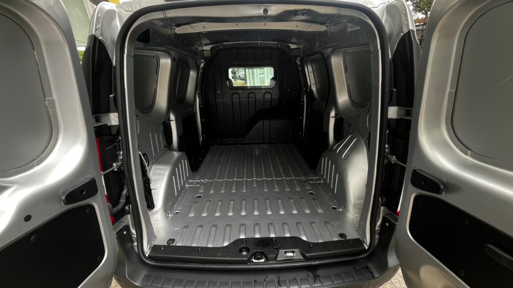 renault kangoo 1.6 16v sce flex advanced manual 5p 2025