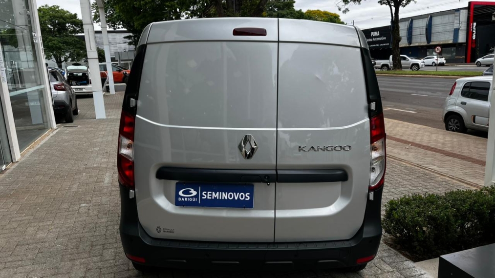renault kangoo 1.6 16v sce flex advanced manual 5p 2025