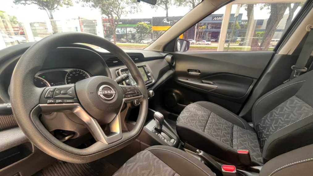 nissan kicks 1.6 16v flexstart sense xtronic flex 4p automatico 2024
