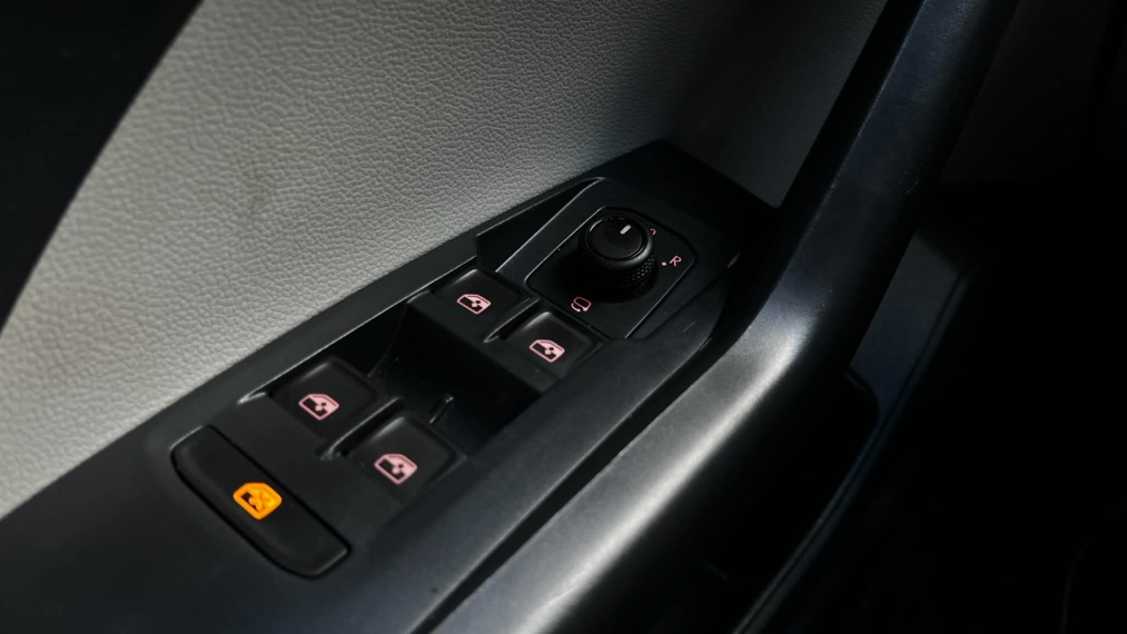 volkswagen t-cross 1.4 250 tsi total flex highline automatico 4p 20239