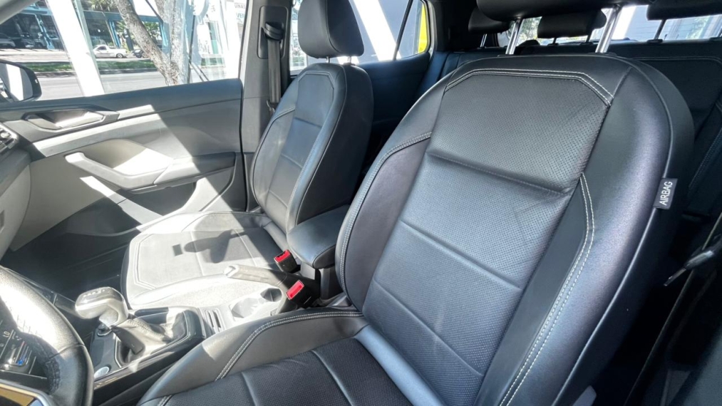 t-cross highline 250 1.4 tsi at6 2022/2312