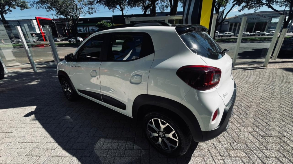 renault kwid 1.0 12v sce flex outsider manual 4p 202315