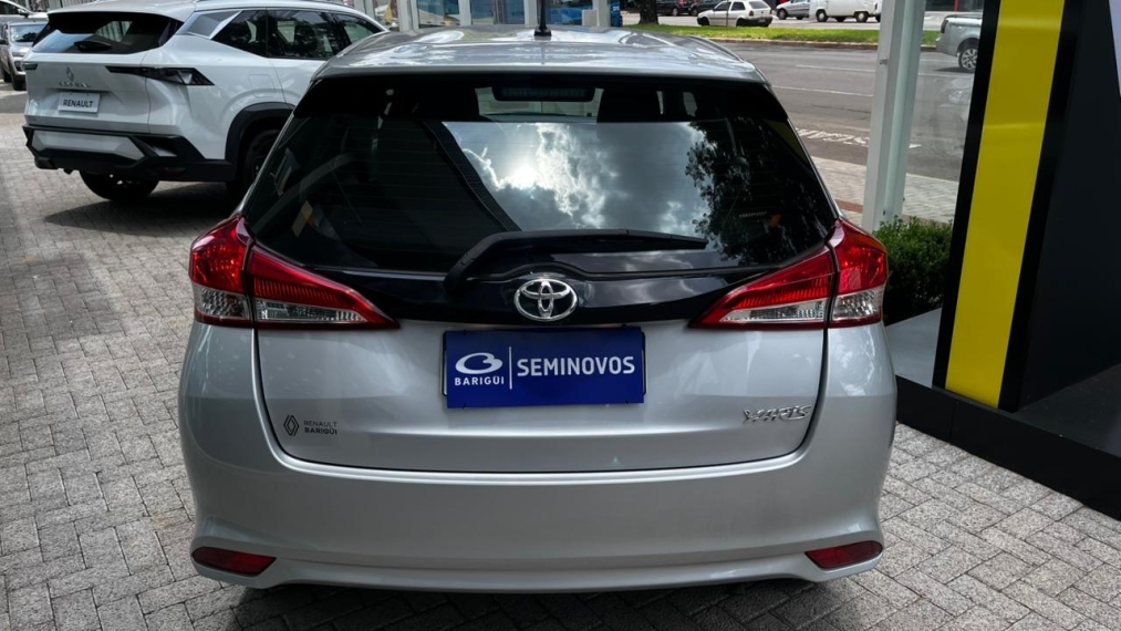 toyota yaris 1.5 16v flex xl multidrive 4p automatico 202512