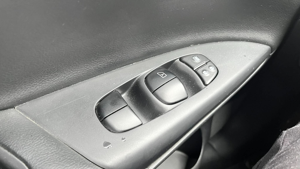 nissan sentra 2.0 sv 16v flexstart 4p automatico flex 20178