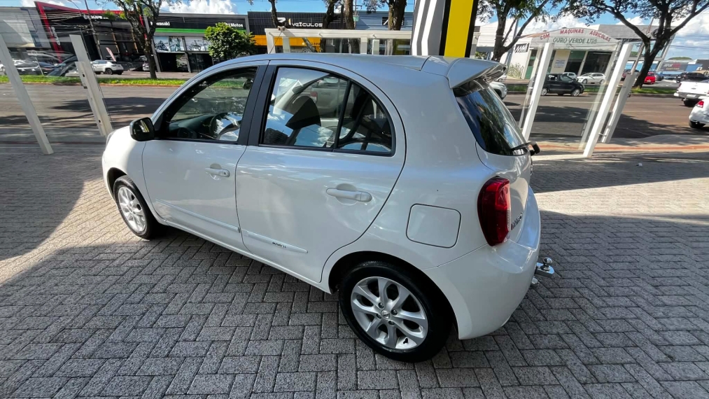 nissan march 1.6 sv 16v flexstart 4p manual flex 201815