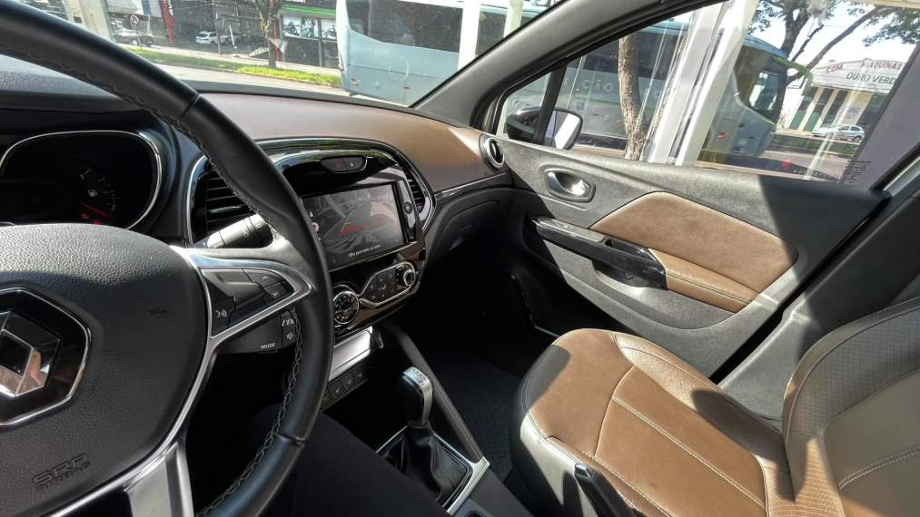 renault captur 1.3 tce flex iconic x-tronic 4p automatico 20227