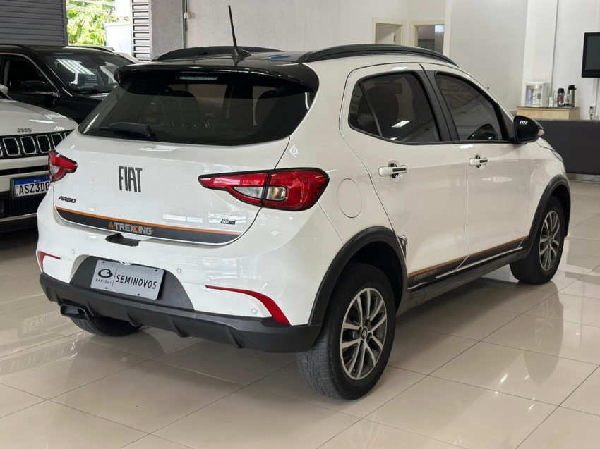 fiat argo 1.3 firefly flex trekking cvt 4p automatico 20244