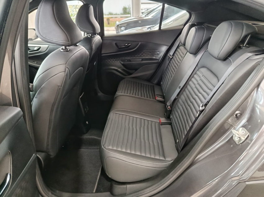 fiat fastback 1.3 turbo 270 flex limited edition at6 4p automatico 20239